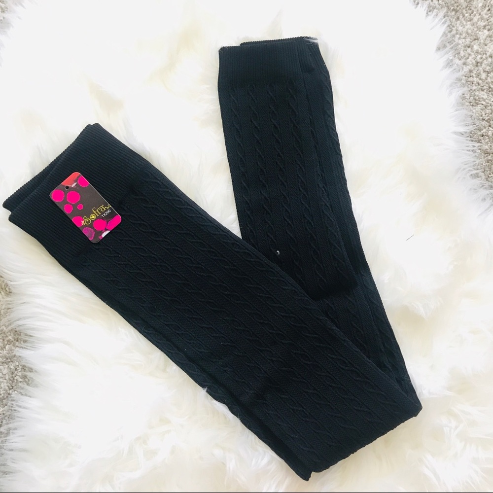 NWT Black Fleece Lined Cableknit Leggings - Picture 2 of 6